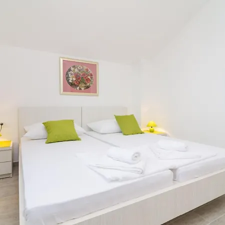 Dadic - Comfort One Bedroom With Balcony And Sea V... شقة دوبروفينك